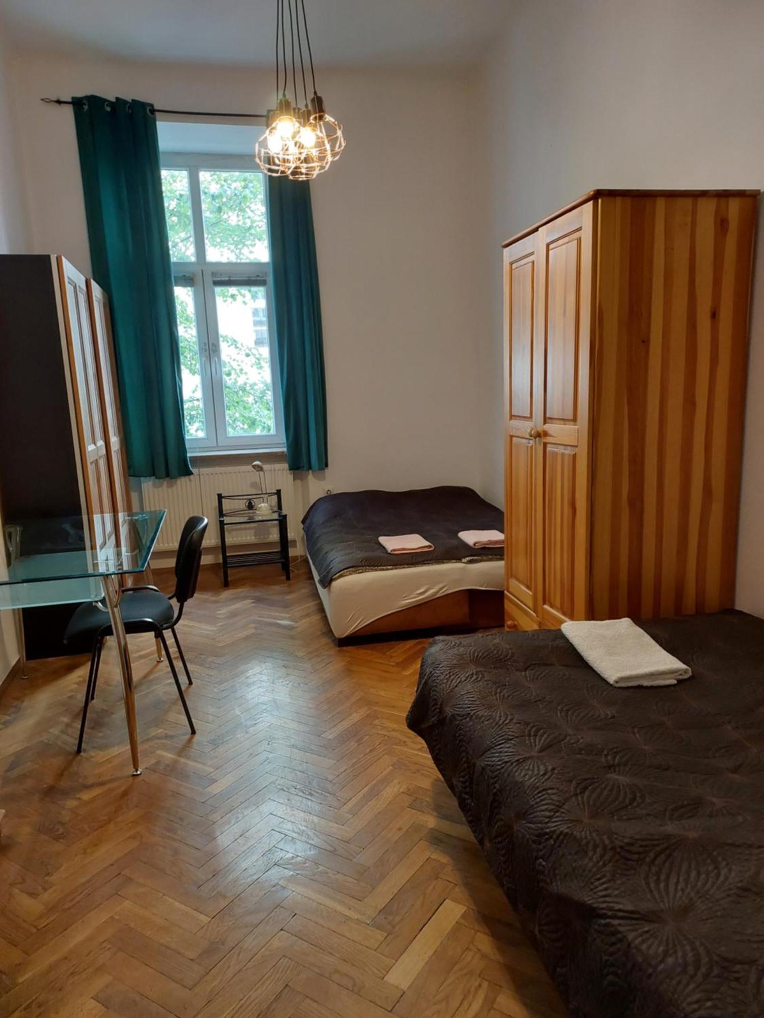 Apartment Mariacki Tower Krakow Exterior photo